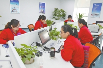 河南傳統(tǒng)產(chǎn)業(yè)與"互聯(lián)網(wǎng)+"新引擎兼容并蓄