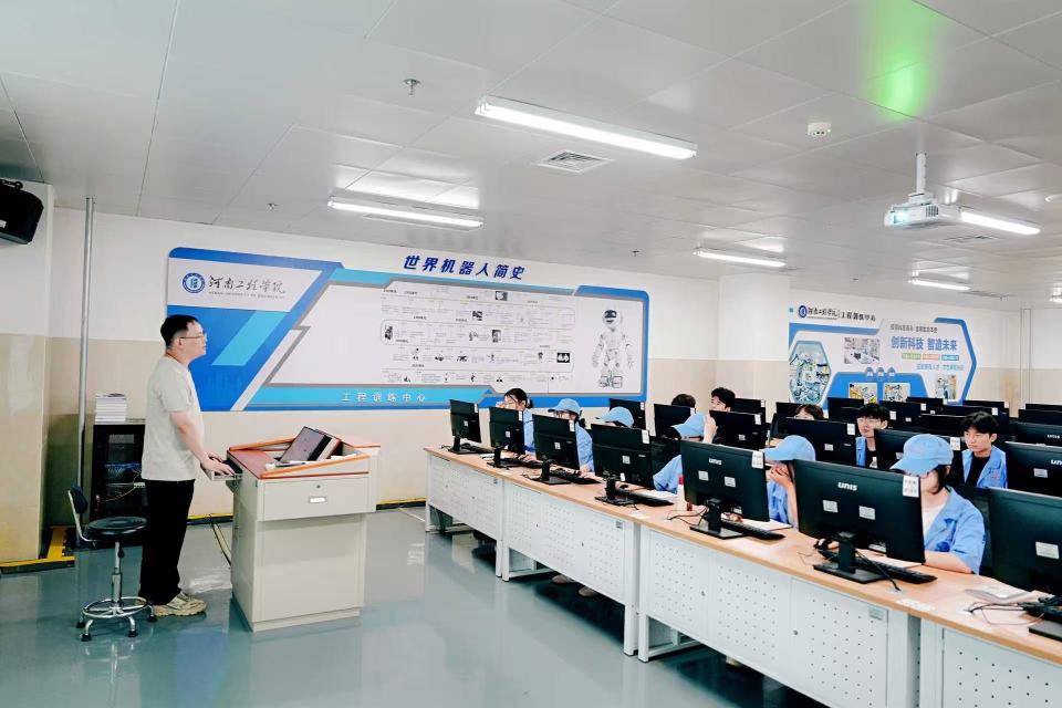 探訪河南工程學(xué)院 如何以產(chǎn)教融合撬動區(qū)域經(jīng)濟(jì)升級?